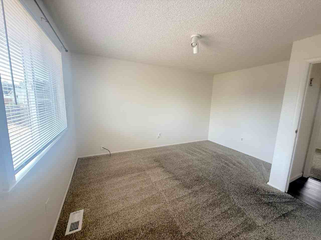 15731 E Amherst Pl - Photo 5 of 15