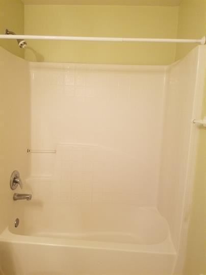 680 Basingstoke Ct - Photo 7 of 25