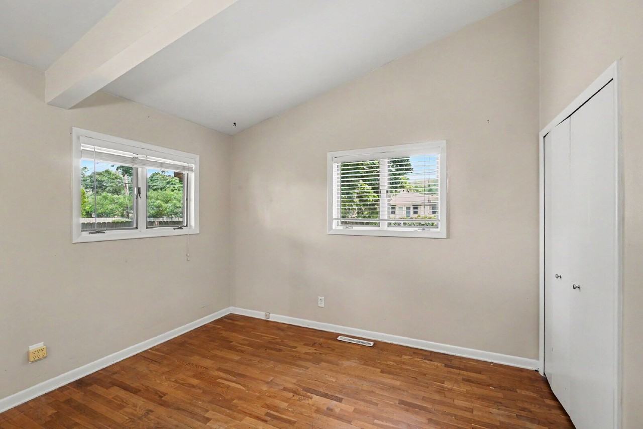 LEASE PLACEMENT ONLY - 2804 Dina Street - Photo 7 of 14