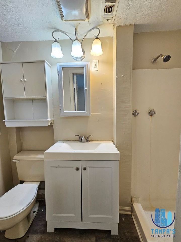 E99THAVE#1504 - Photo 7 of 21