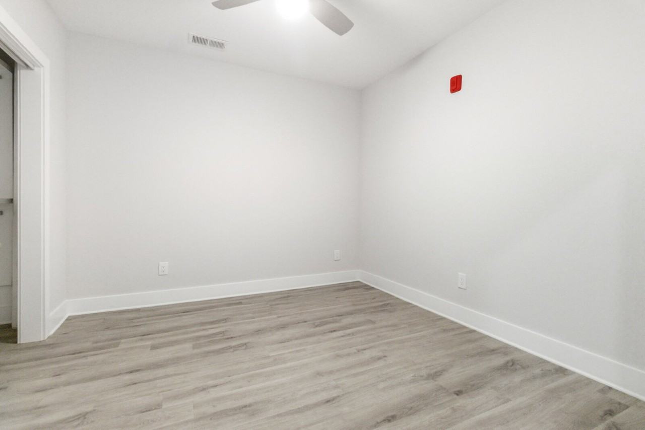 350 Main St #101 - Photo 5 of 19