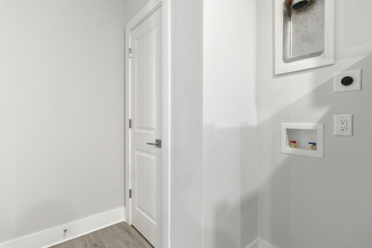 350 Main St #101 - Photo 7 of 19