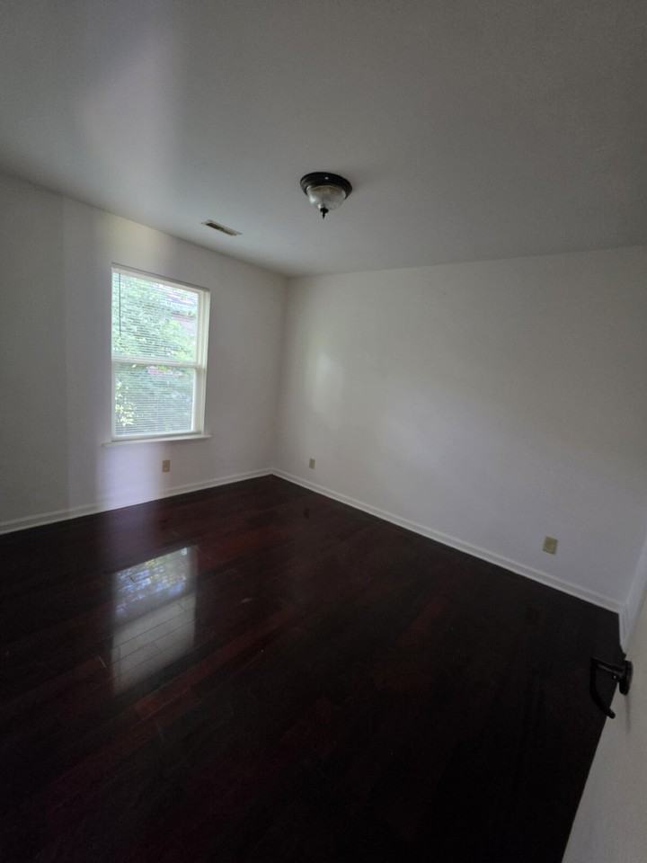 604 41st Ave N #C - Photo 5 of 5