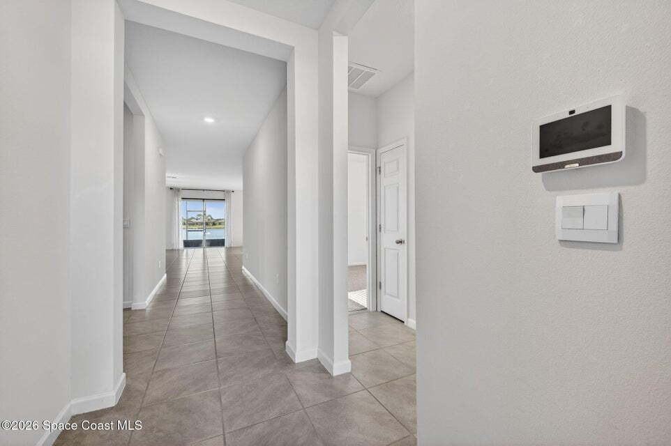 830 Remington Green Dr Se - Photo 2 of 17