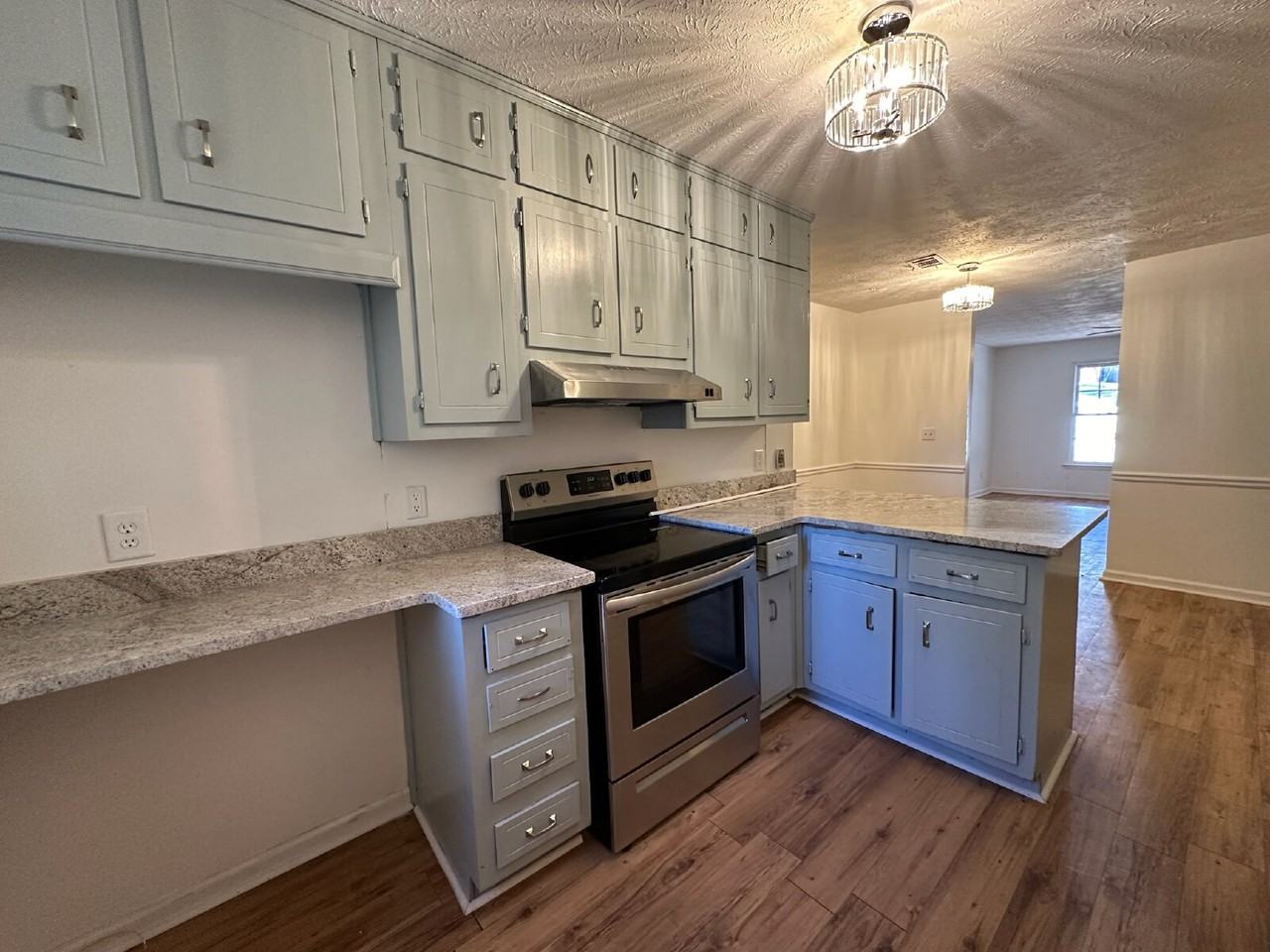 5172 Ridge Forest Dr - Photo 3 of 19