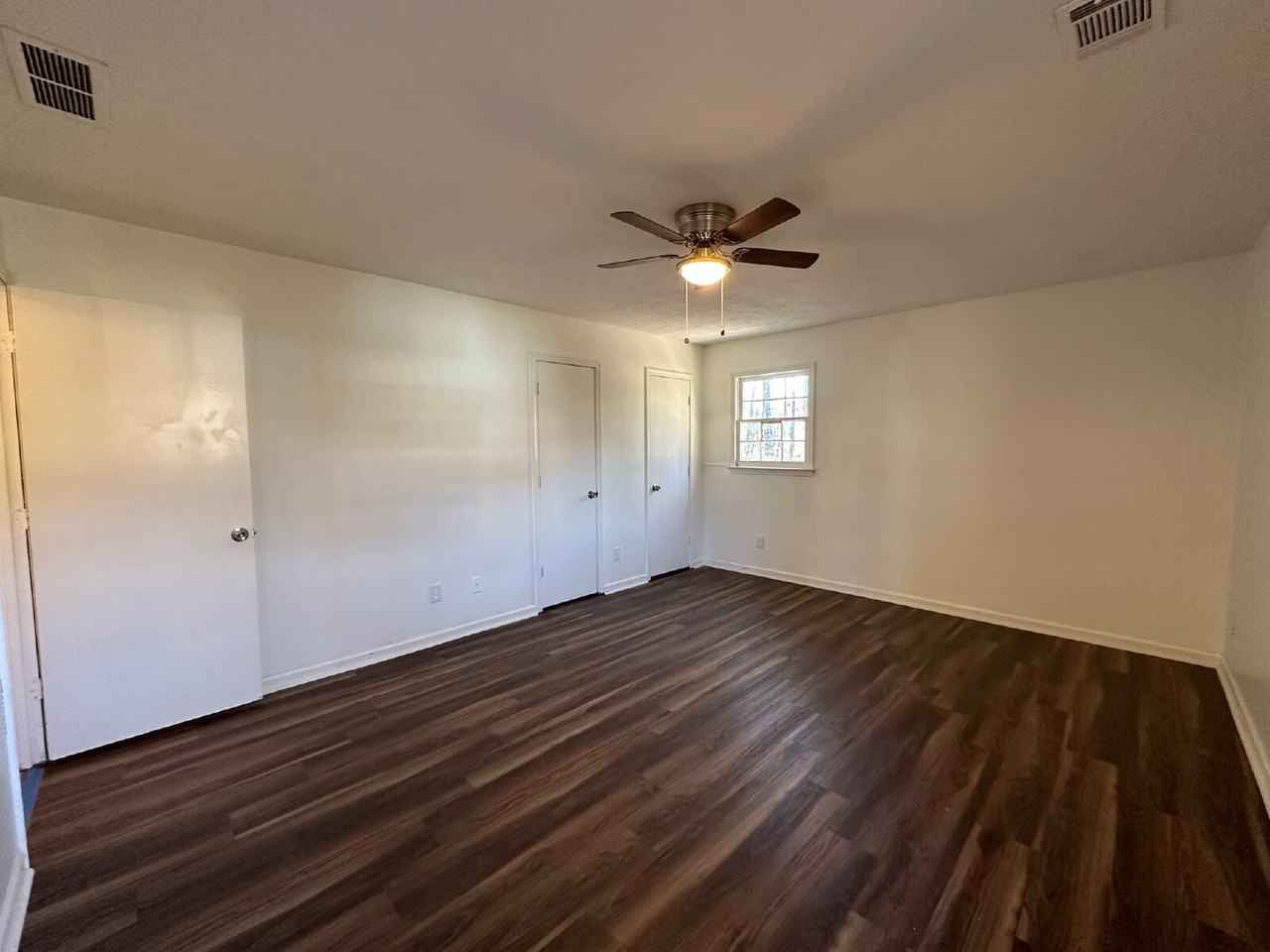 5172 Ridge Forest Dr - Photo 5 of 19