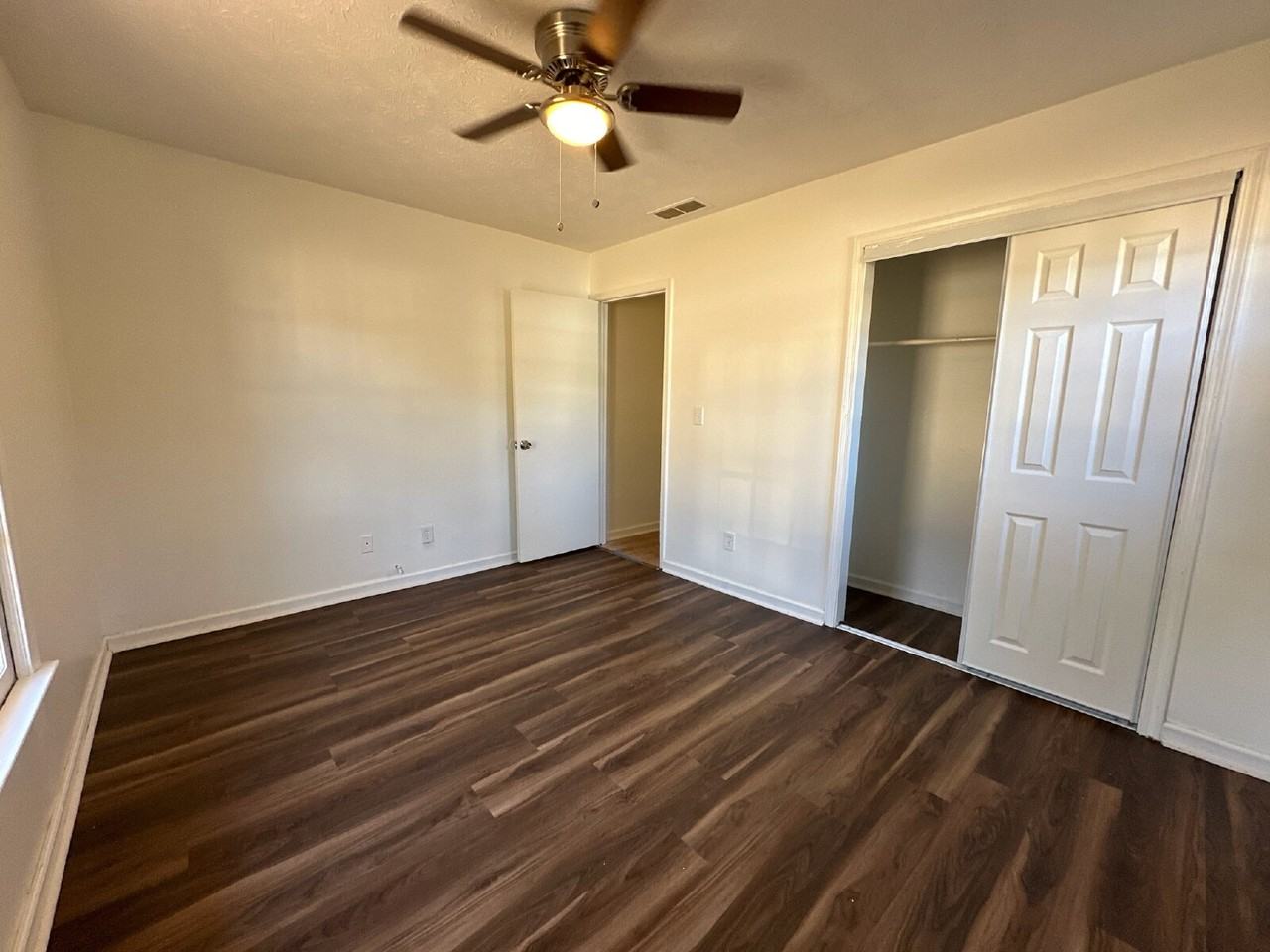 5172 Ridge Forest Dr - Photo 6 of 19