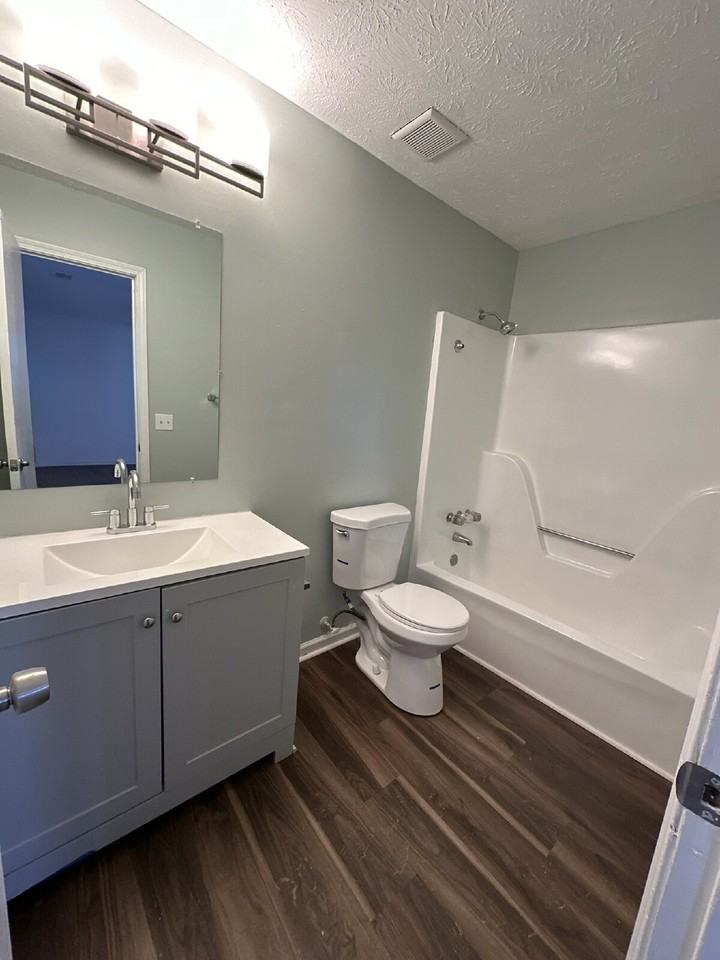 5172 Ridge Forest Dr - Photo 7 of 19