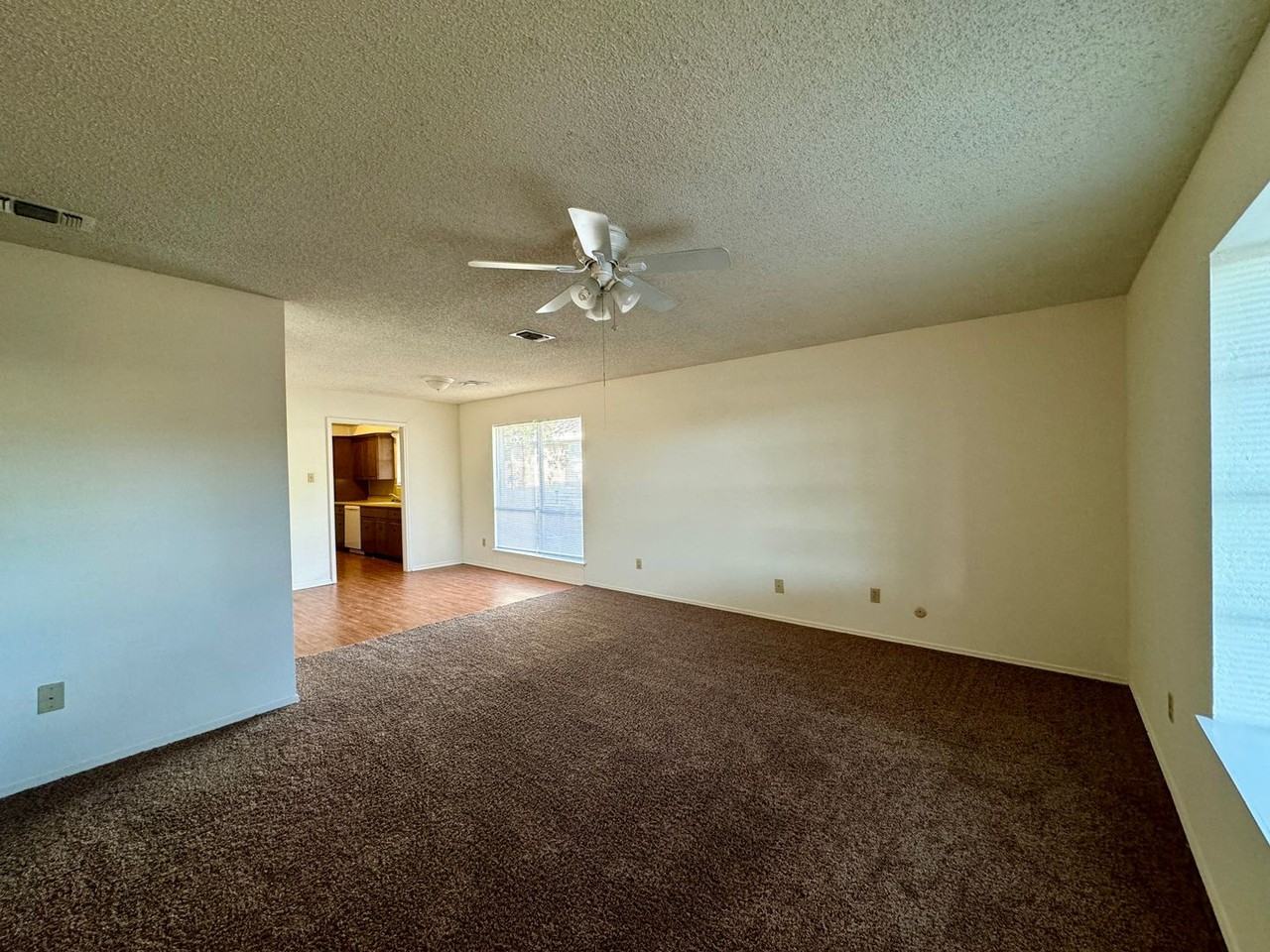 5727 Roxanne Dr - Photo 2 of 11