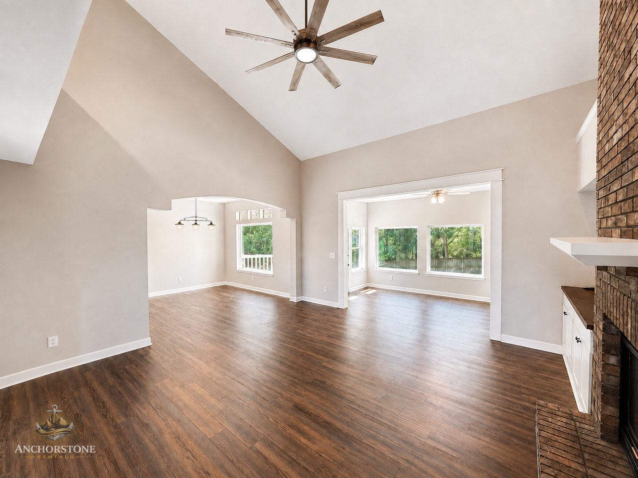 246 Hillside Dr - Photo 2 of 20