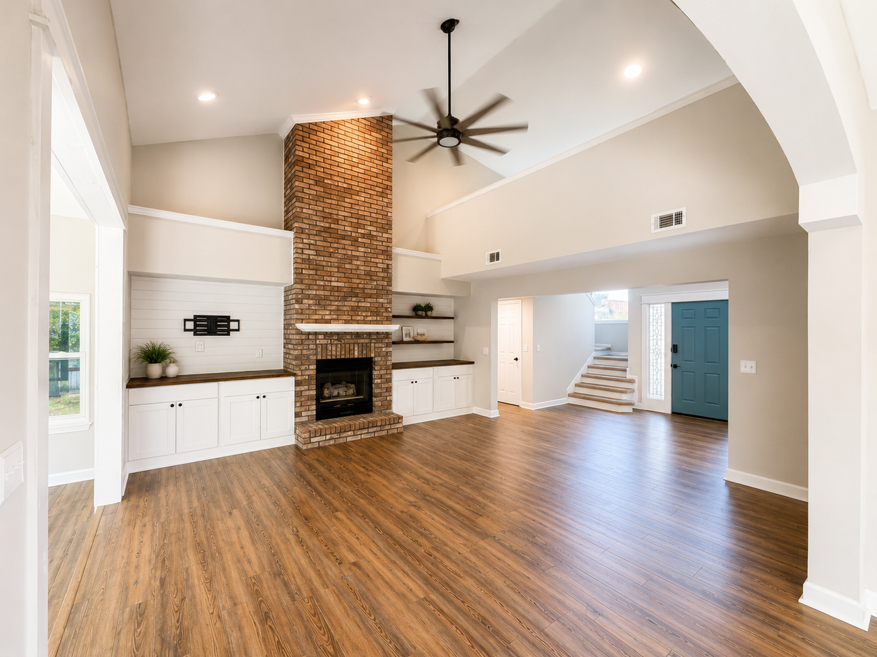 246 Hillside Dr - Photo 3 of 20