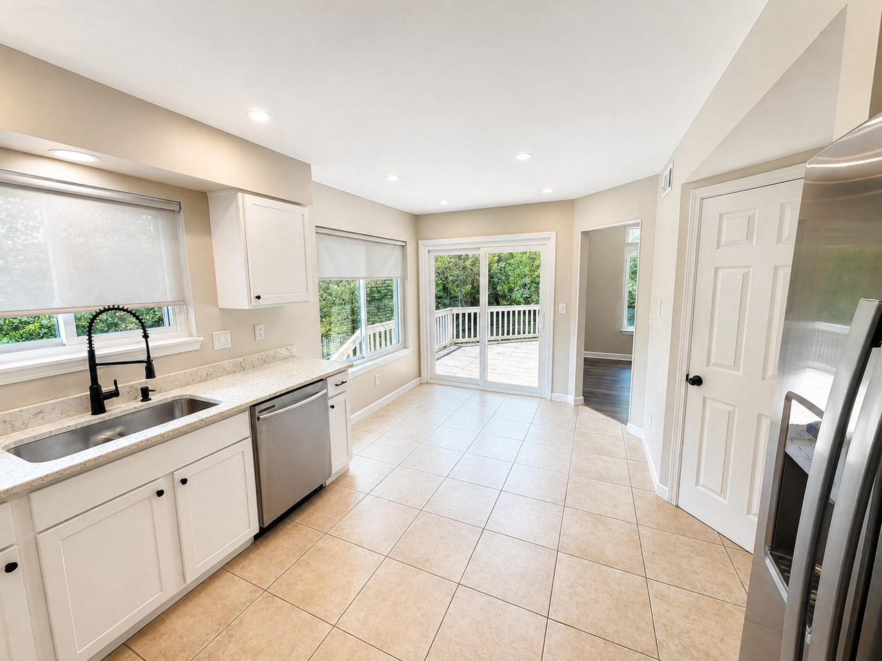 246 Hillside Dr - Photo 5 of 20