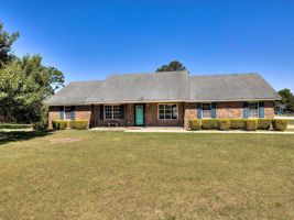 featured image of 2605 Nicholson Dr