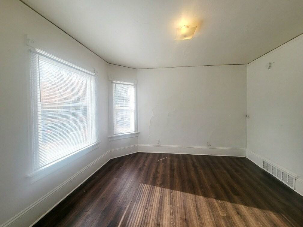 1710A W Mineral St - Photo 3 of 5