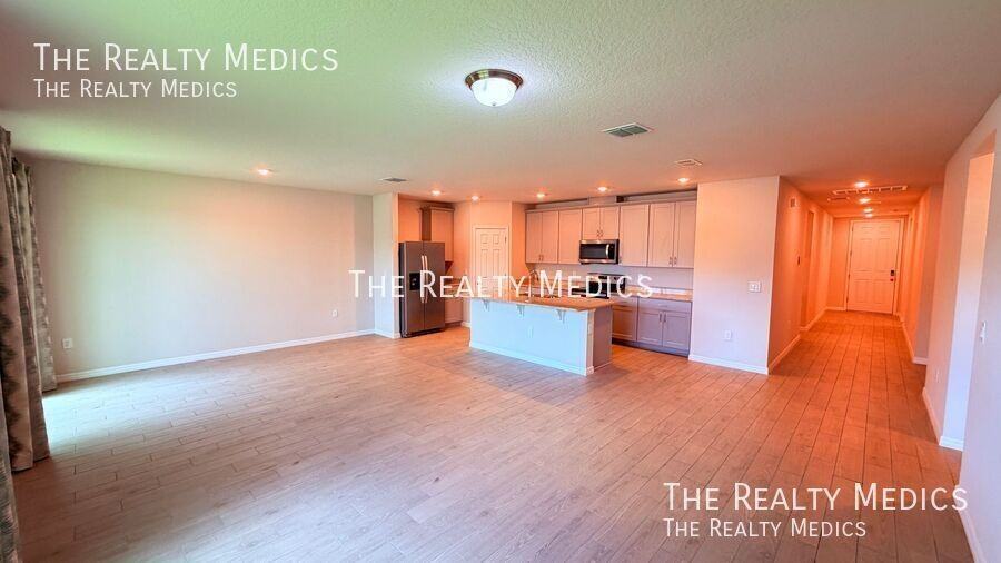 702 Alta Vista Ct - Photo 3 of 31