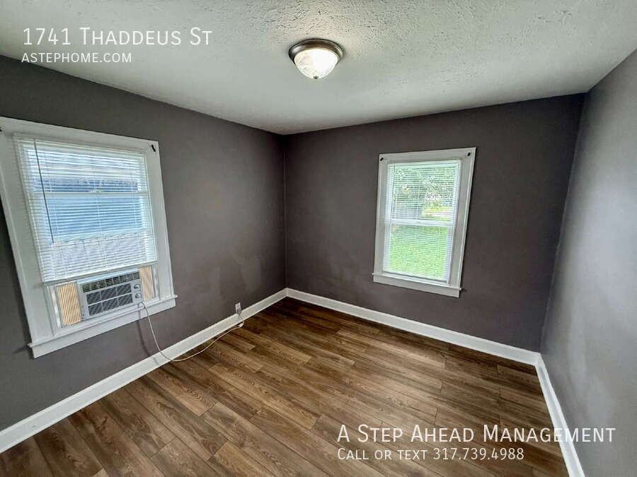 1741 Thaddeus St - Photo 3 of 16