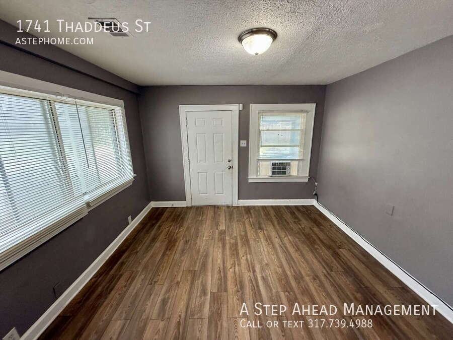 1741 Thaddeus St - Photo 5 of 16