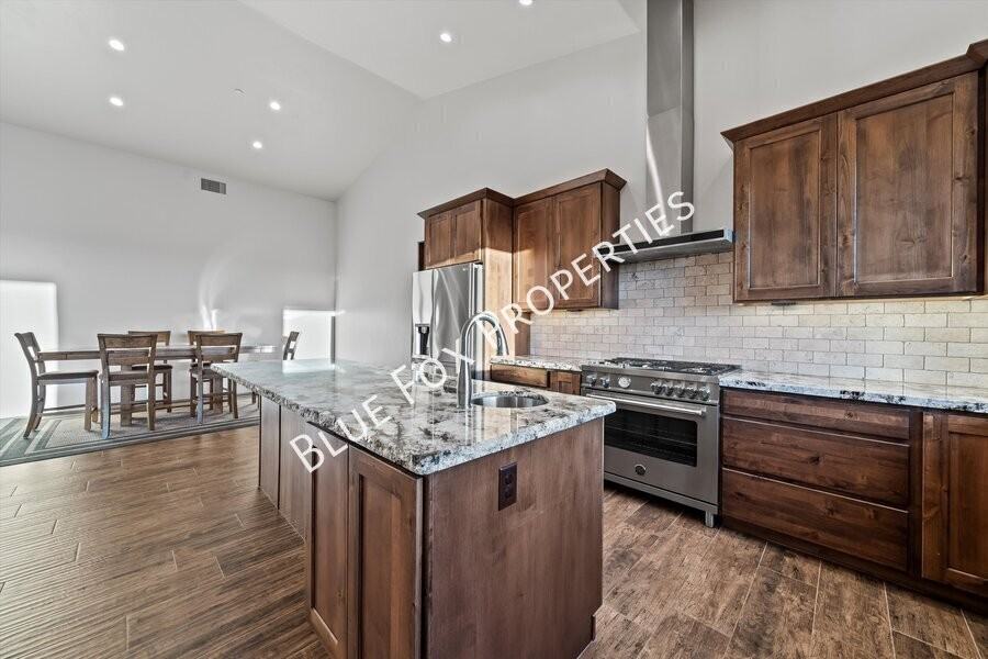 13037 N Red Quail Pl - Photo 2 of 50