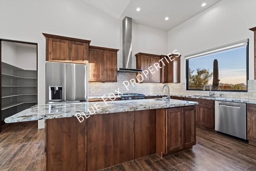 13037 N Red Quail Pl - Photo 3 of 50