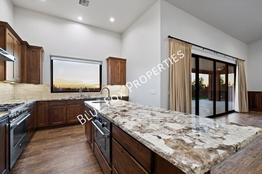13037 N Red Quail Pl - Photo 7 of 50