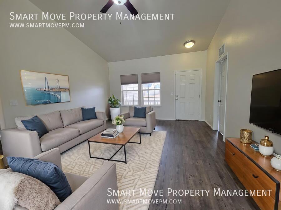 4284 S Overhill Way - Photo 4 of 40