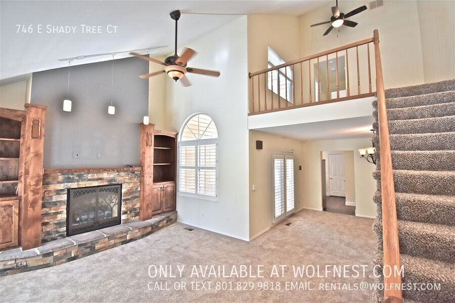 746 E Shady Tree Ct - Photo 4 of 34