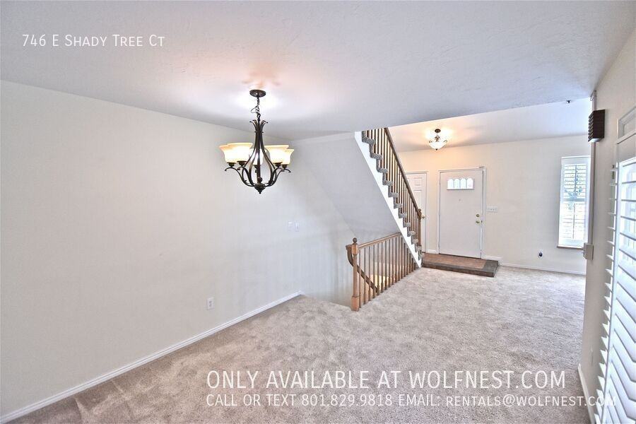 746 E Shady Tree Ct - Photo 5 of 34