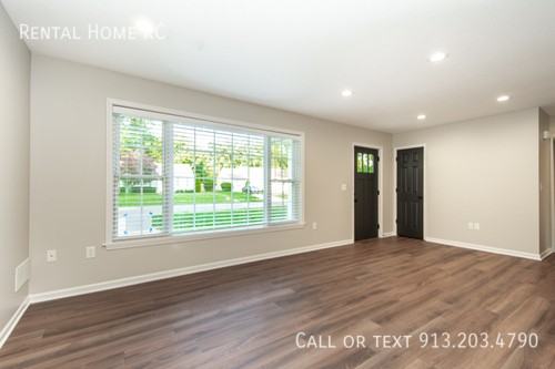 7620 Robinson St - Photo 6 of 23