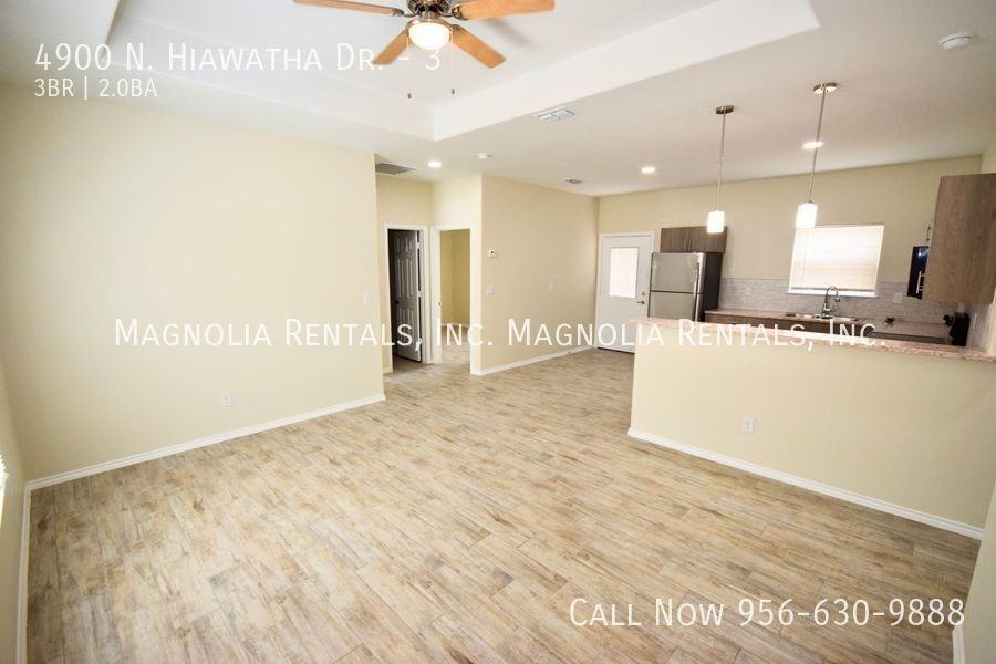 4900 N Hiawatha Dr #3 - Photo 4 of 36