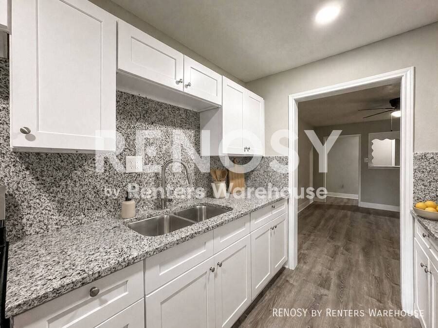 121 Lake Rd - Photo 6 of 47