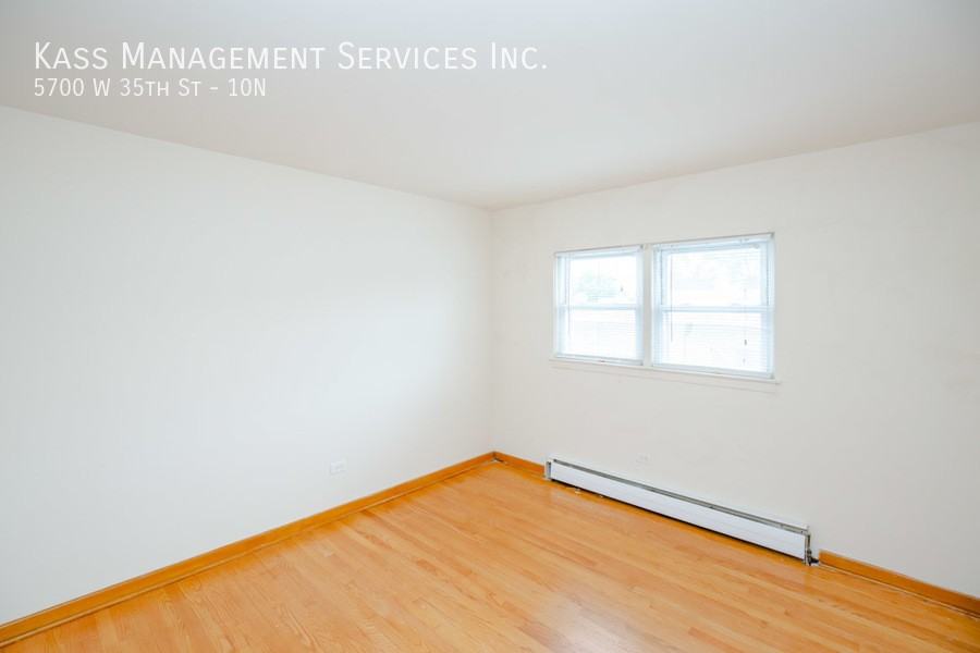 5700 W 35th St #10N - Photo 5 of 7