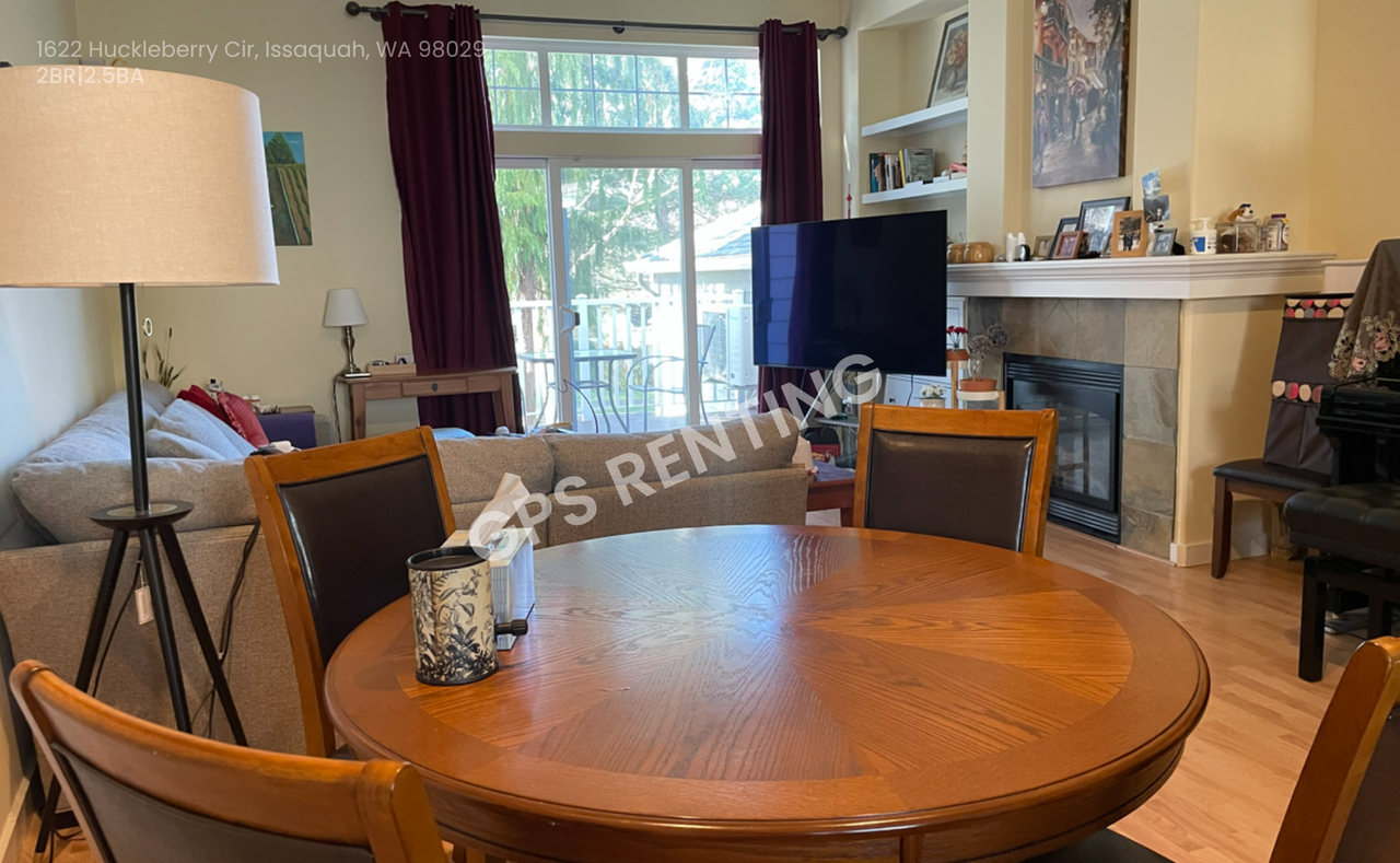 1622 Huckleberry Cir - Photo 3 of 13
