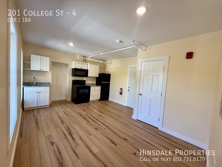 201 College St #4 - Photo 5 of 11