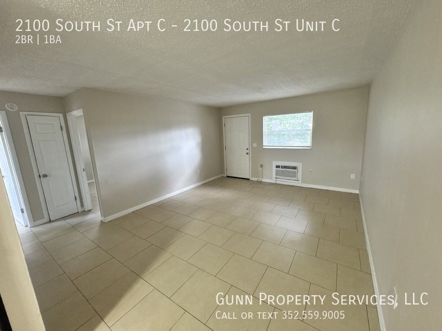 2100 South St Apt C - Photo 2 of 11