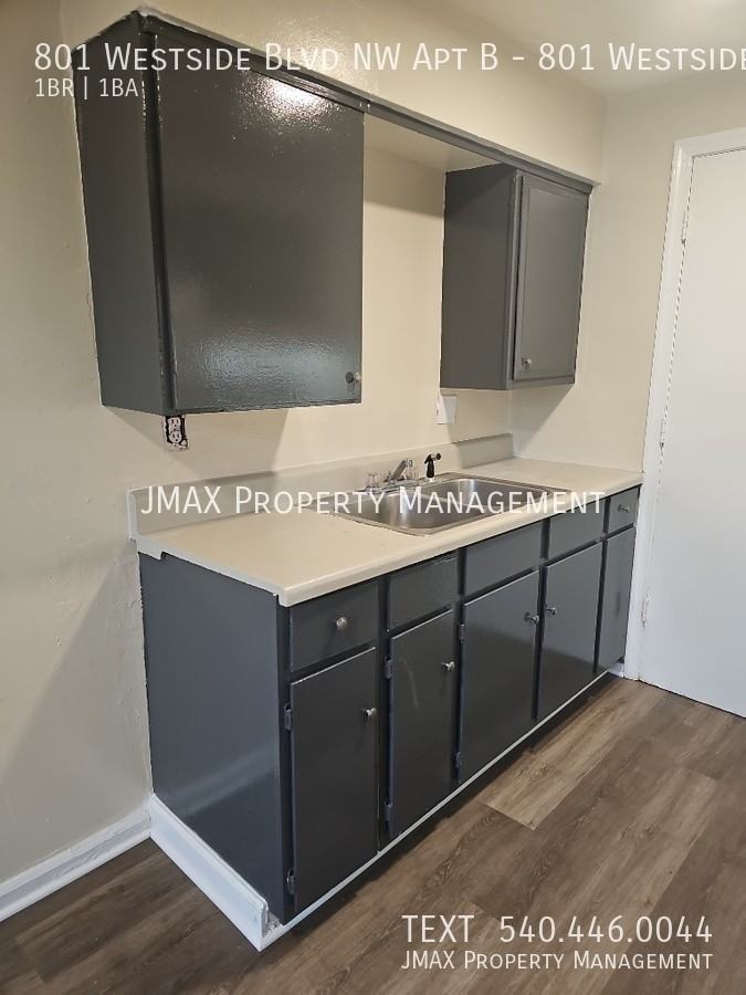 801 Westside Blvd Nw Apt B - Photo 4 of 8