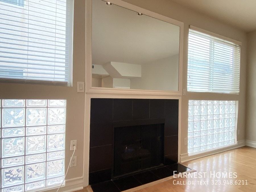 1227 Granville Ave - Photo 3 of 22