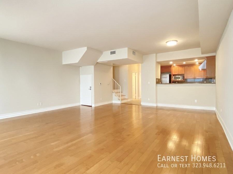 1227 Granville Ave - Photo 4 of 22