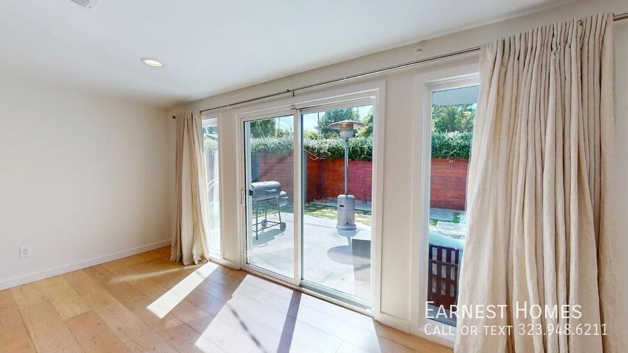 8551 Wilbur Ave - Photo 7 of 42