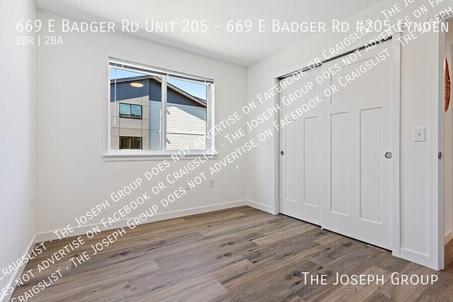 669 E Badger Rd Unit 205 - Photo 6 of 28
