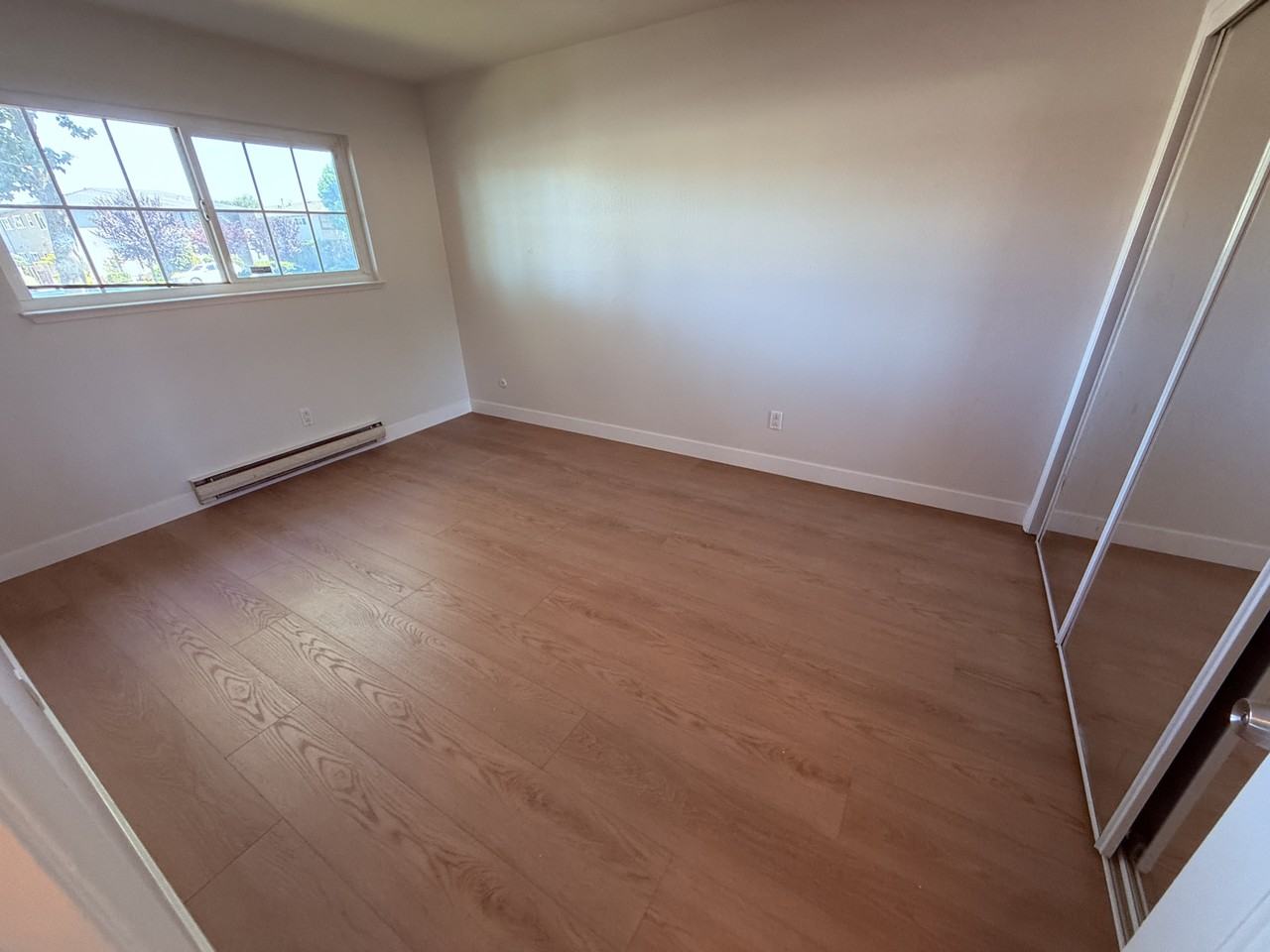 3990 Hamilton Ave #5 - Photo 5 of 26