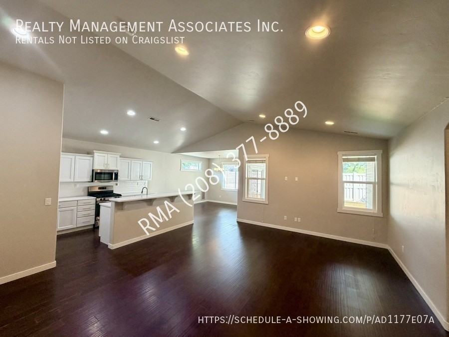 3744 S Antler Ridge Ave - Photo 3 of 21