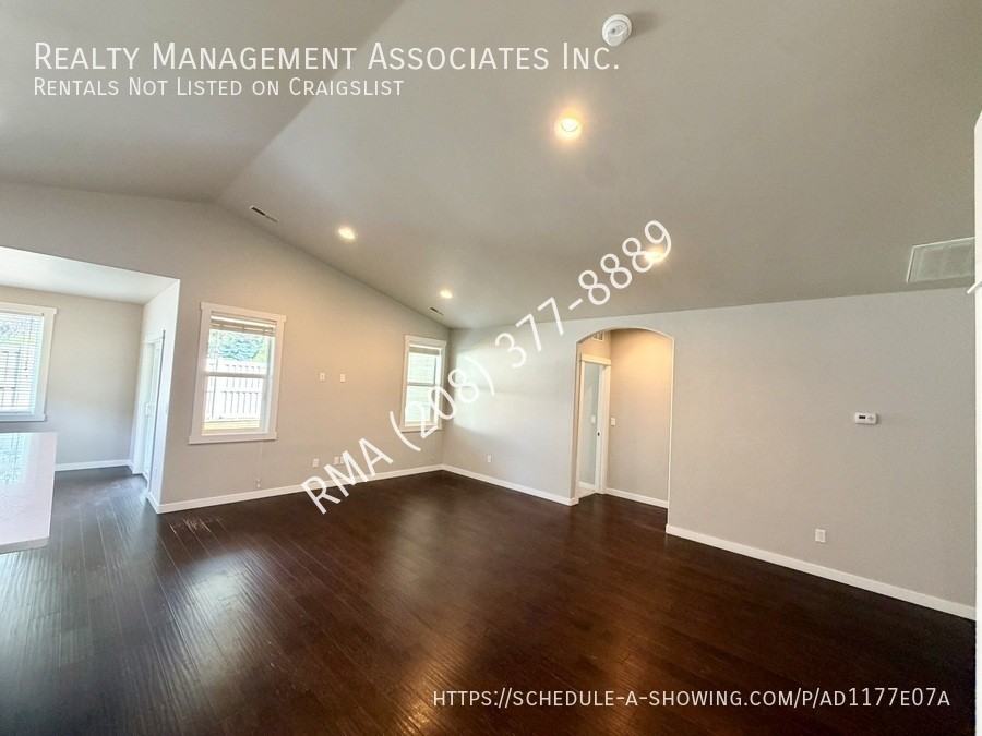 3744 S Antler Ridge Ave - Photo 4 of 21
