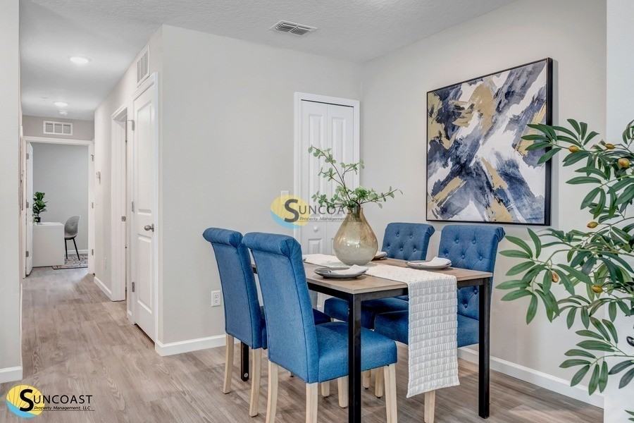 6421 Breezy Oaks Way #101 - Photo 4 of 28
