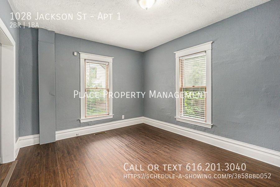 1028 Jackson St #1 - Photo 4 of 12