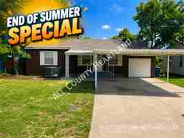 featured image of 7218 Se 15th St