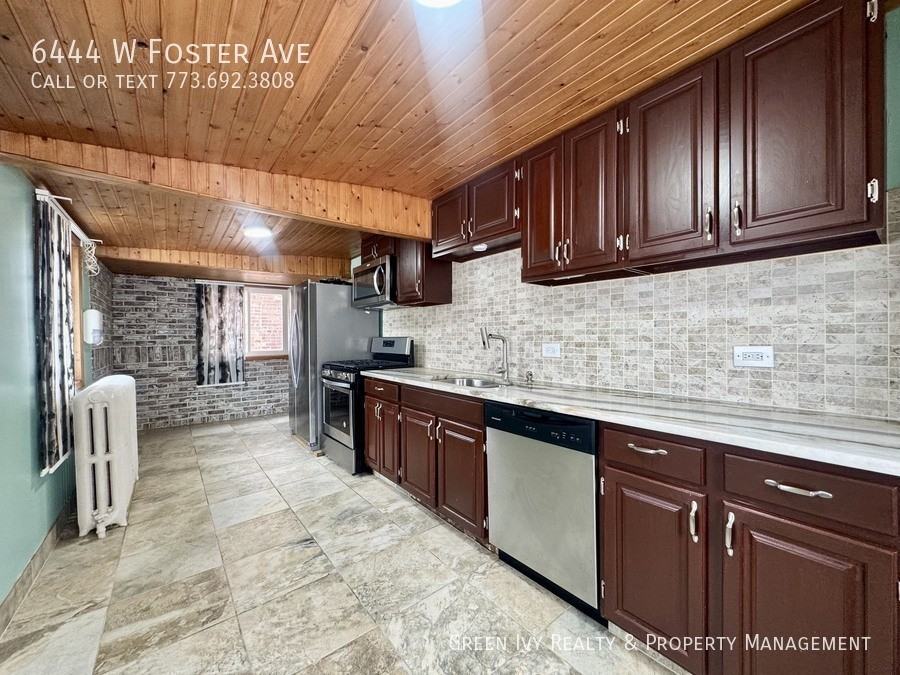6444 W Foster Ave - Photo 3 of 18