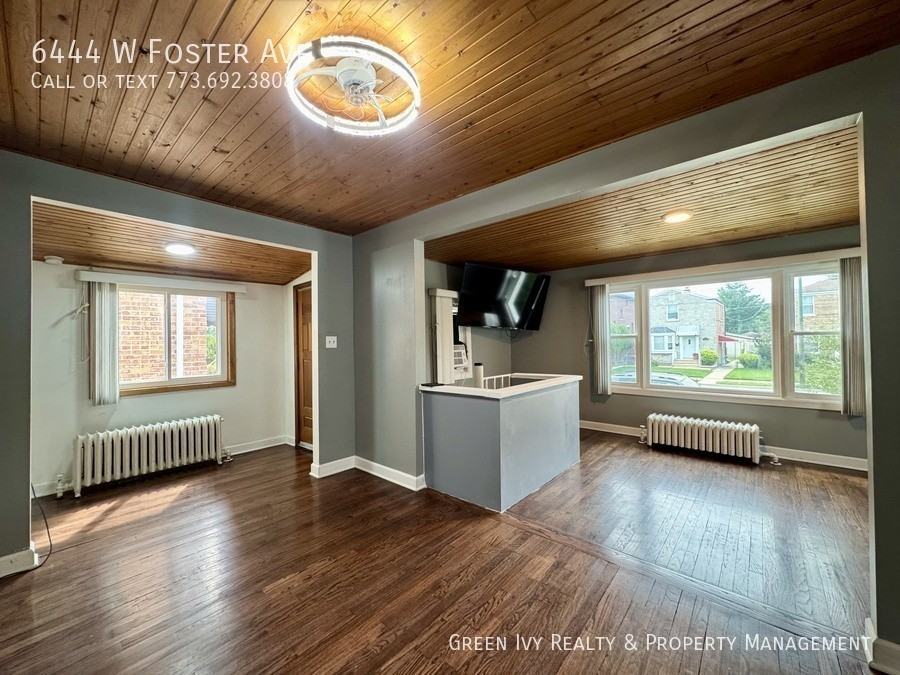 6444 W Foster Ave - Photo 4 of 18