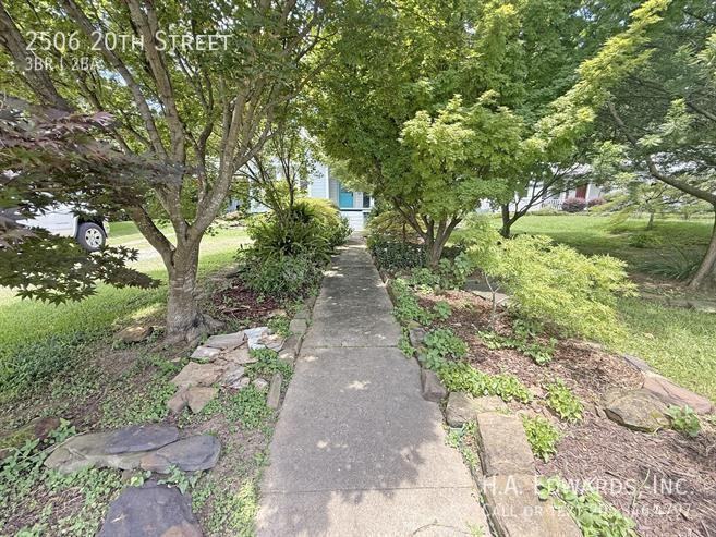 2506 20th St - Photo 2 of 16