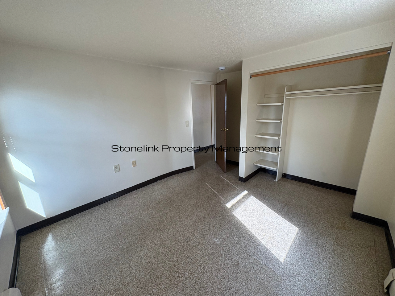 91-97 Hedley Avenue - Photo 5 of 17