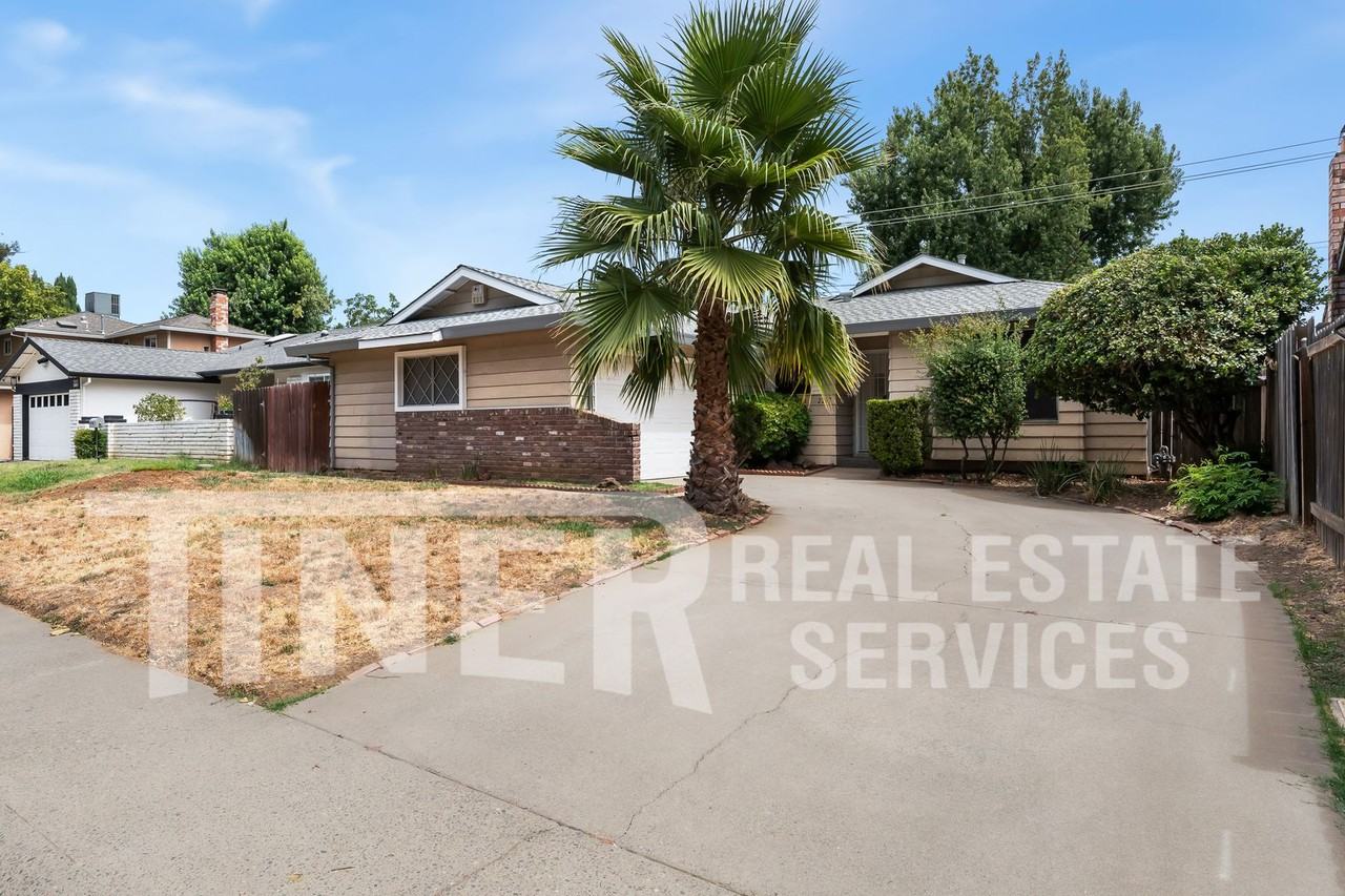 2267 La Grama Dr - Photo 2 of 26